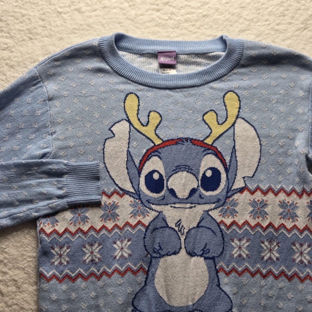 Disney Stitch Sweater Youth XL 14-16 Blue Christmas Graphic‎ Crew Neck Reindeer